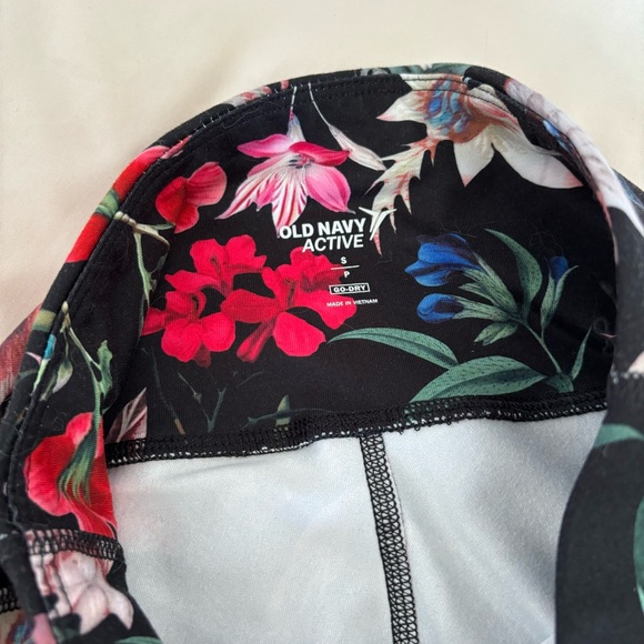 Womens Size Small Old Navy Active Go Dry Multicolor Tropical Floral Leggings - Picture 6 of 8